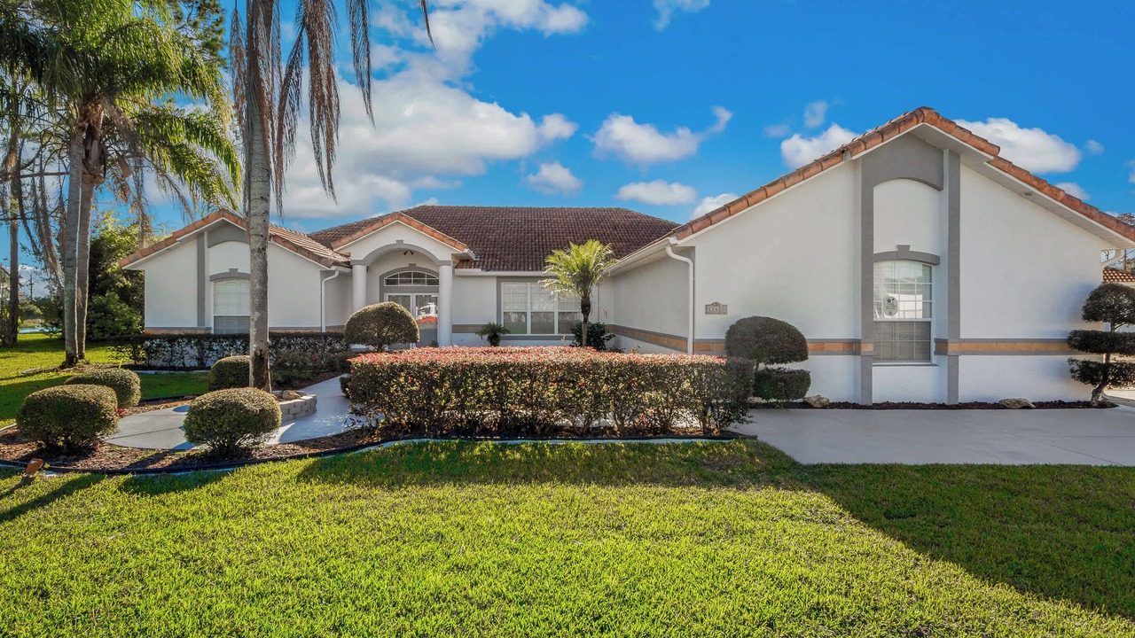 Photo of Outdoor in Groveland