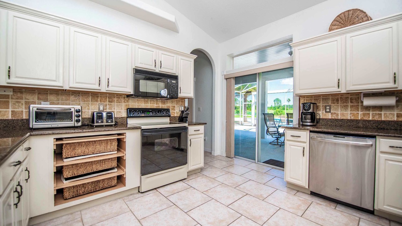 Photo of Kitchen in Groveland