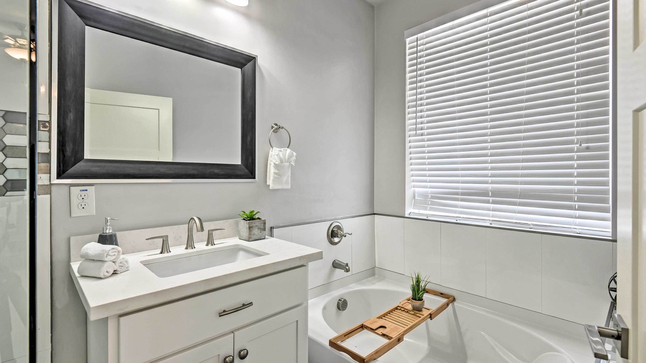 Photo of Bathroom in Alhambra