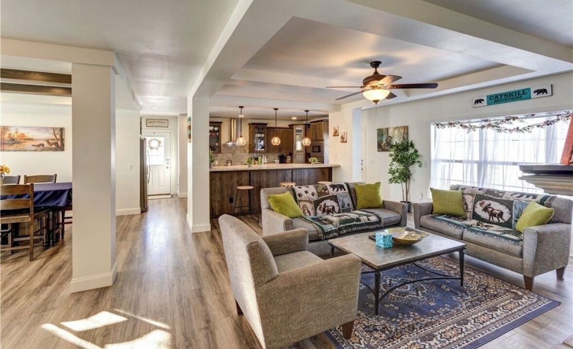 Photo of Livingroom in Stamford