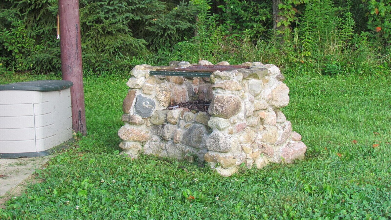 Photo of Others in Polk