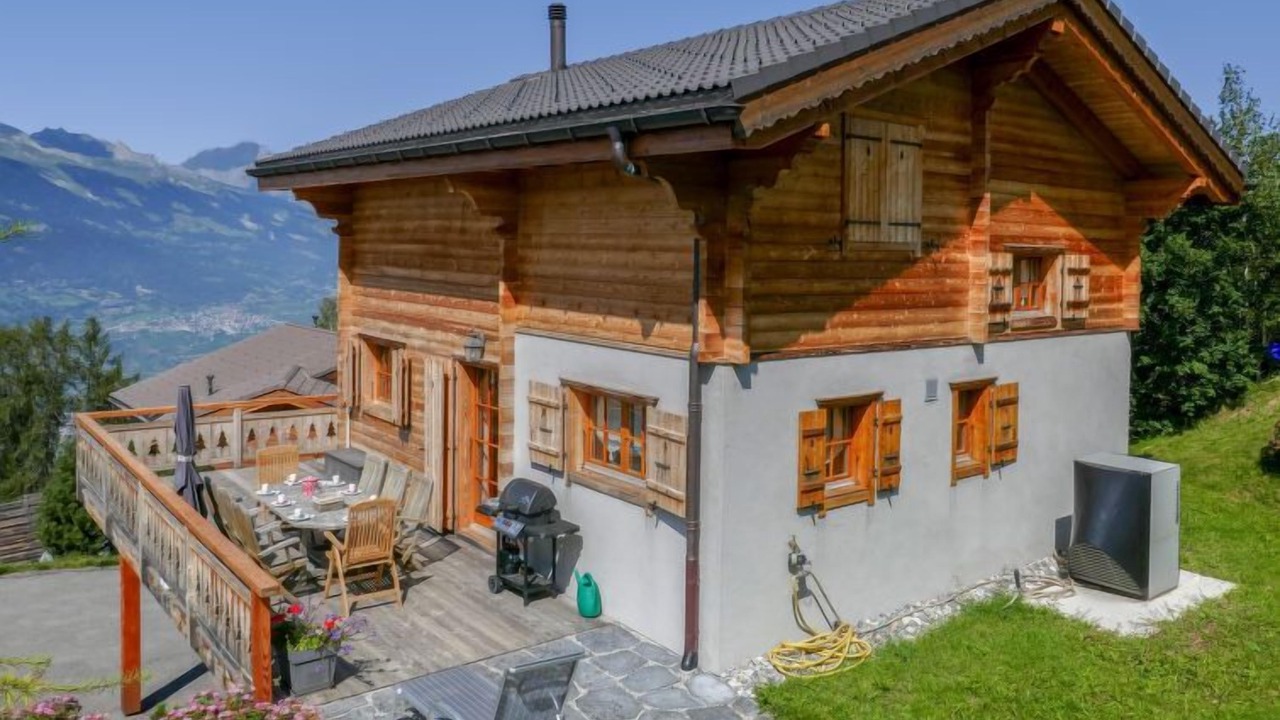 Photo of Outdoor in Saint-Pierre-de-Clages