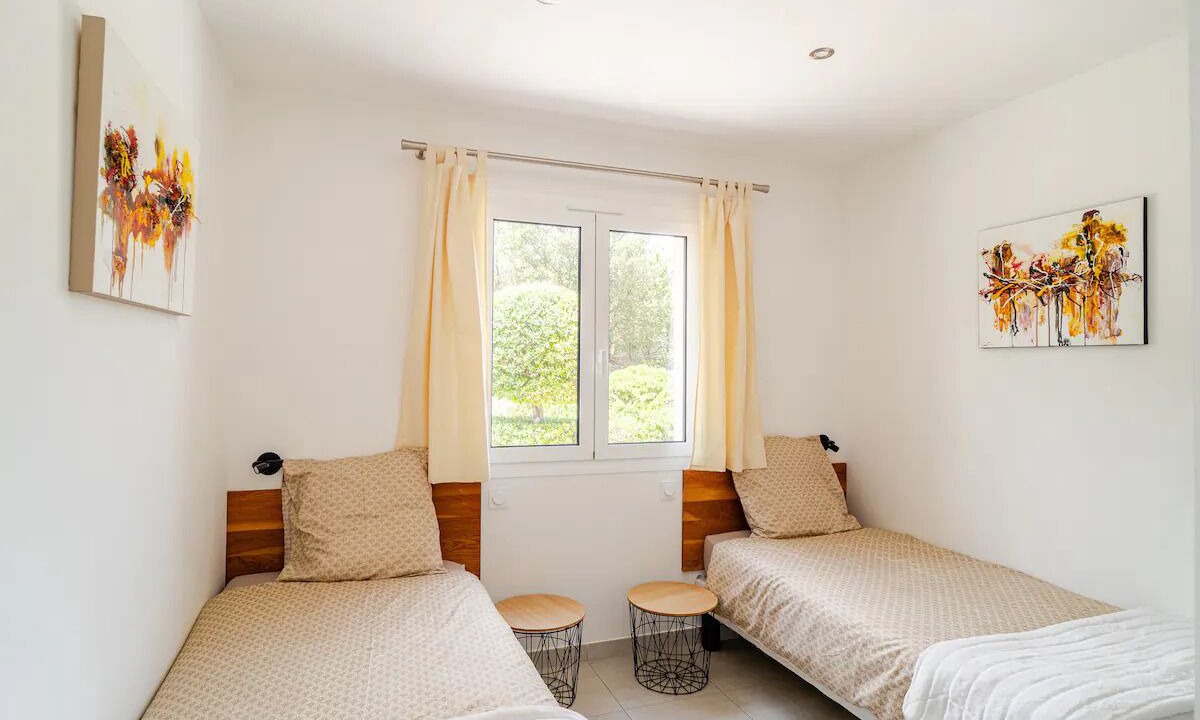Photo of Bedroom in Corbere