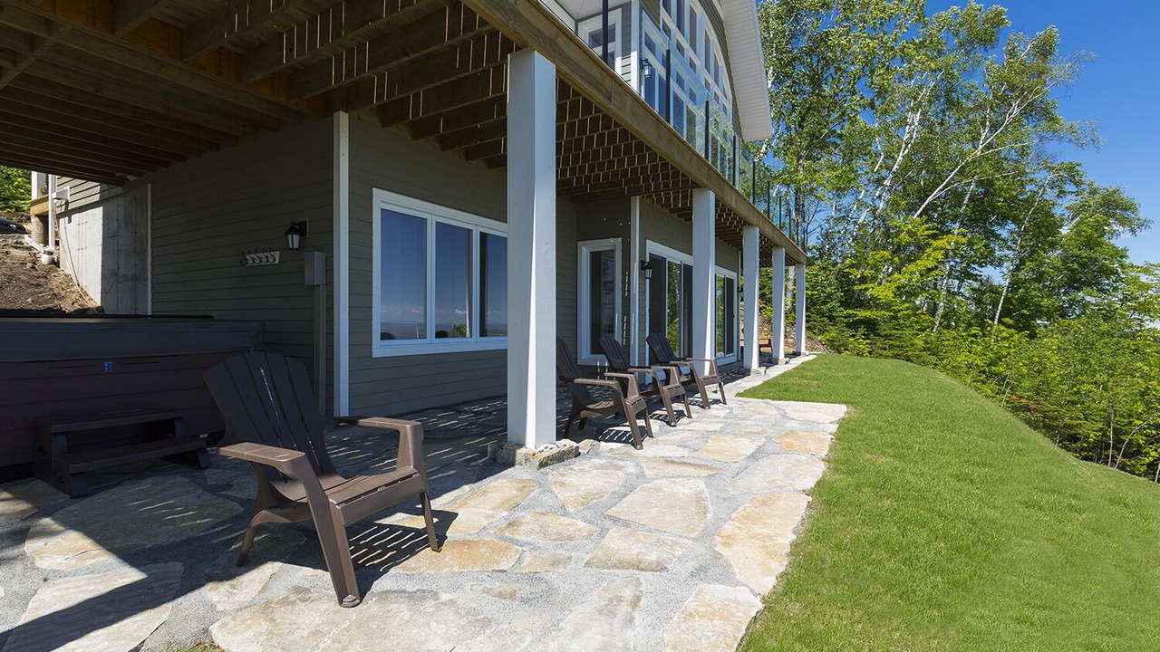 Photo of Patio Balcony in Petite-Riviere-Saint-Francois