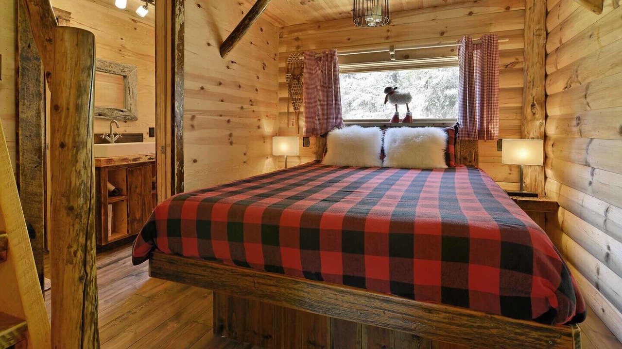Photo of Bedroom in La Malbaie