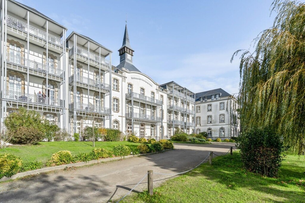 Photo of Buildings in Le Croisic