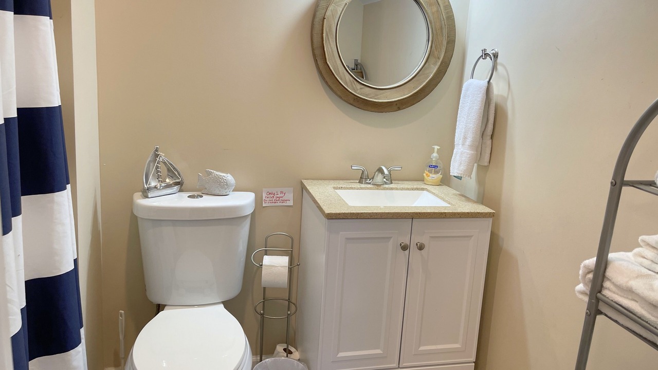 Photo of Bathroom in Demere Park