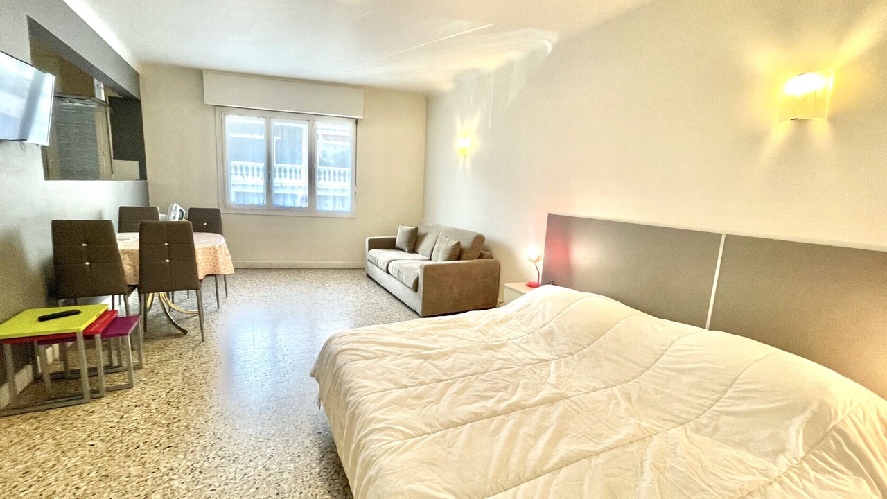 Photo of Bedroom in Carnot