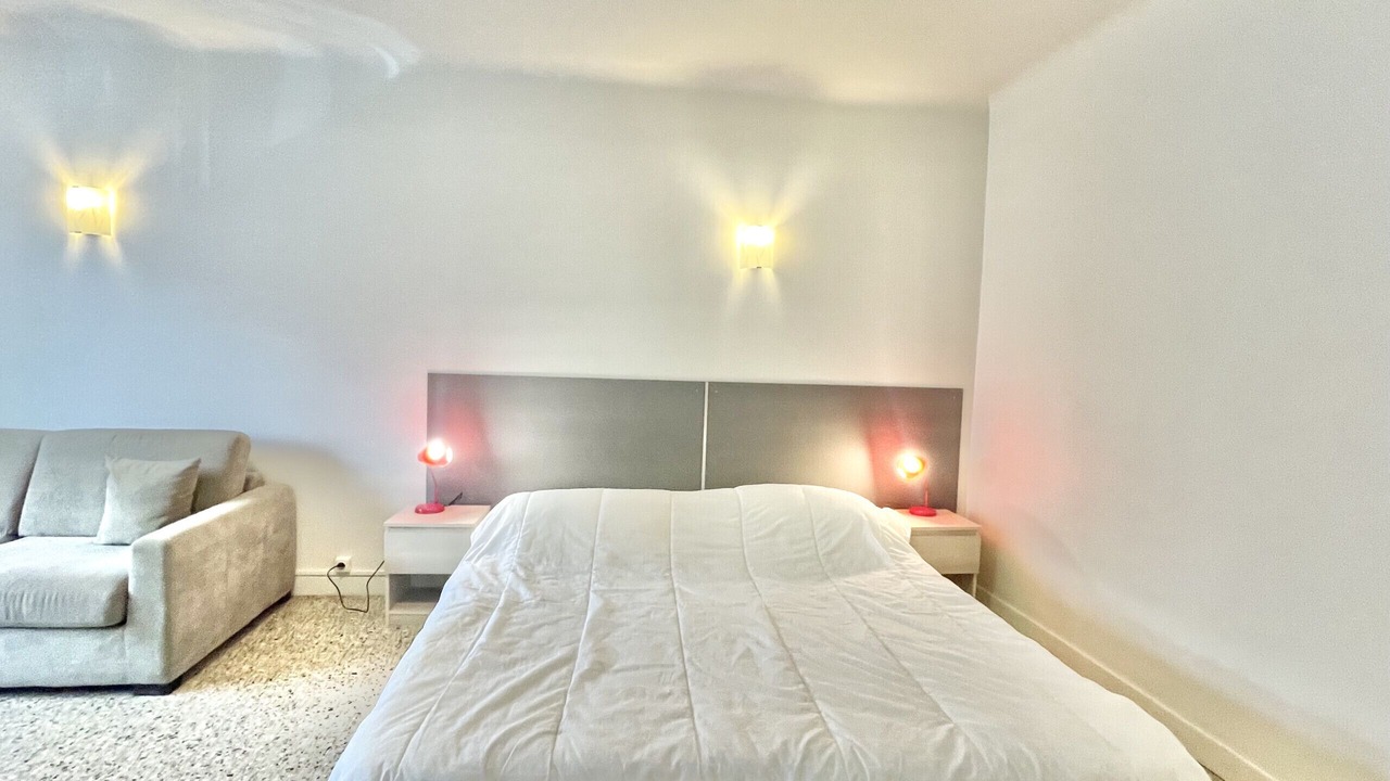 Photo of Bedroom in Carnot