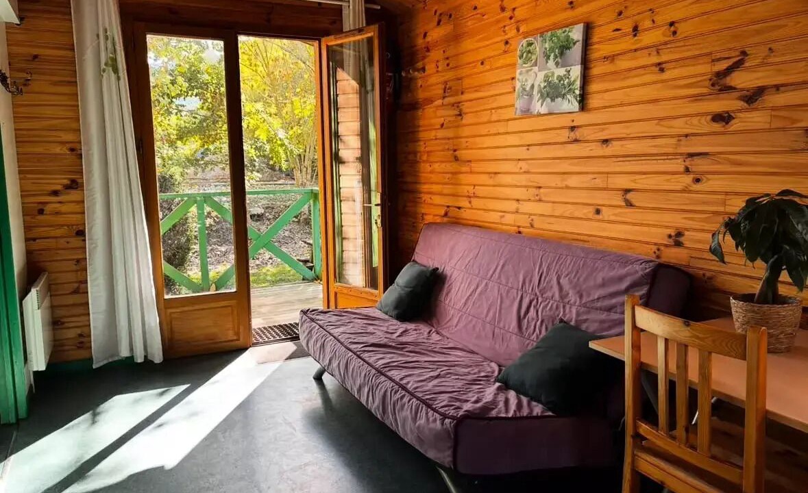 Photo of Livingroom in Recoules-Previnquieres