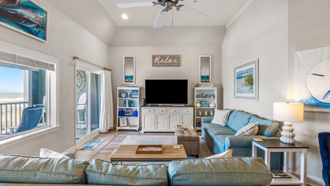 Photo of Livingroom in Kill Devil Hills