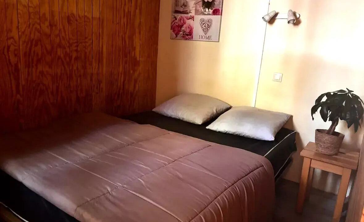 Photo of Bedroom in Recoules-Previnquieres