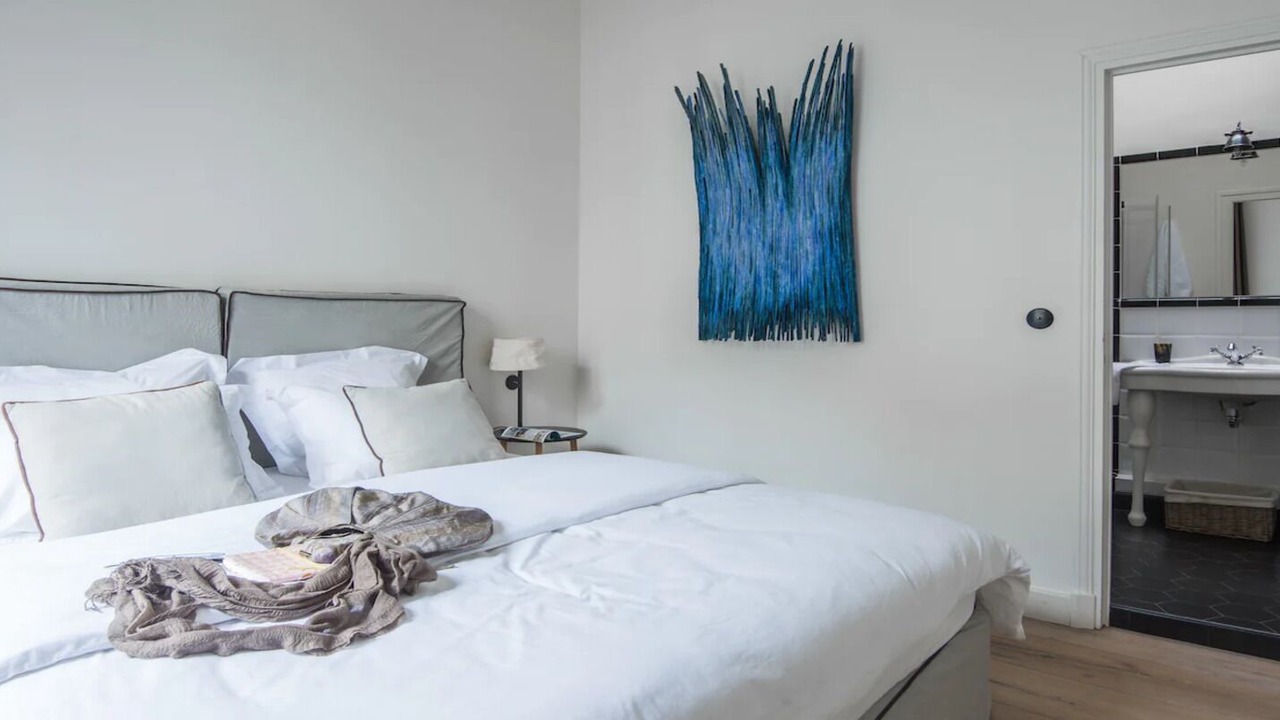 Photo of Bedroom in Notre-Dame-des-Champs