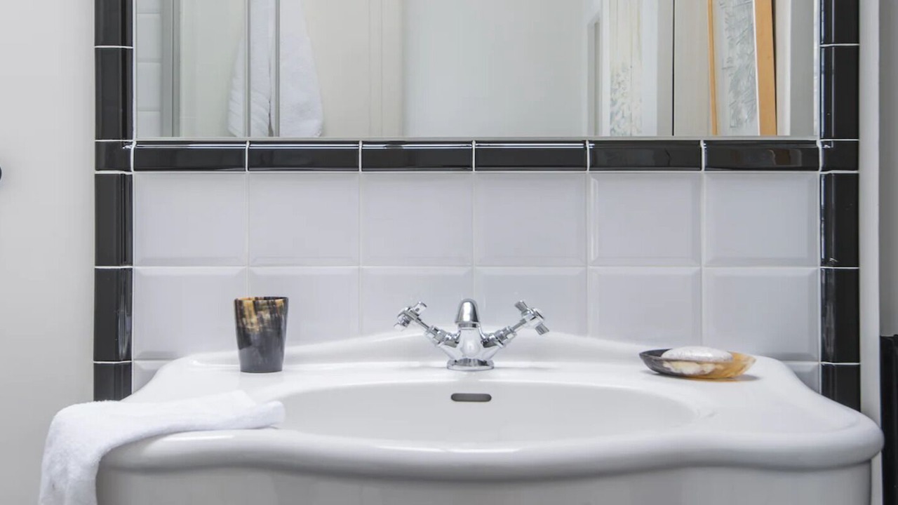 Photo of Bathroom in Notre-Dame-des-Champs