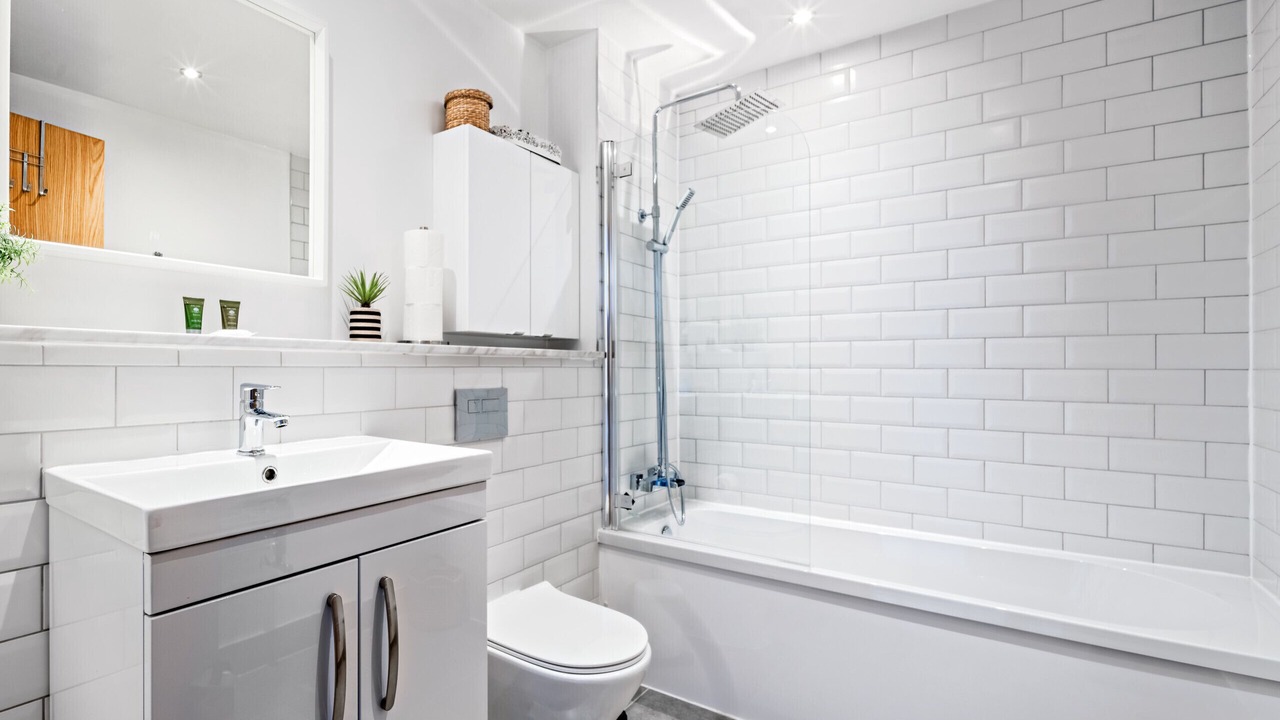 Photo of Bathroom in City Centre Glasgow