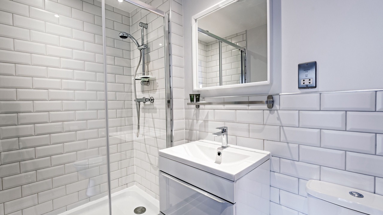 Photo of Bathroom in City Centre Glasgow