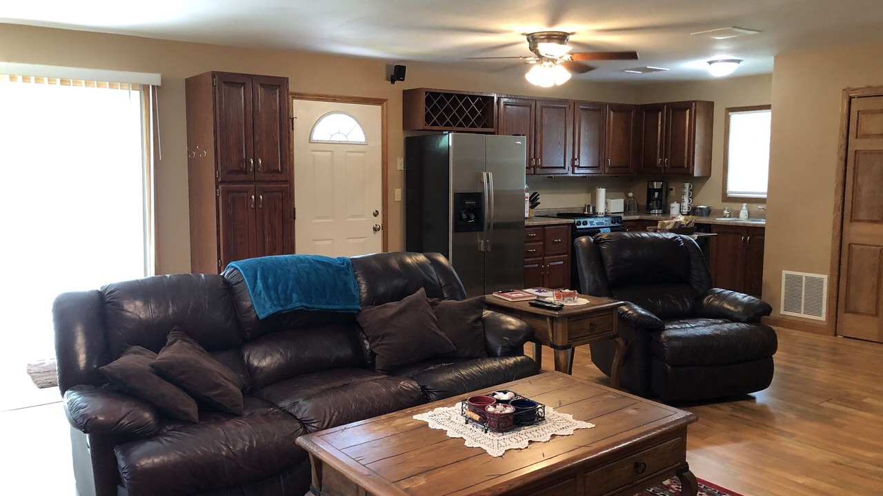 Photo of Livingroom in Oakdale