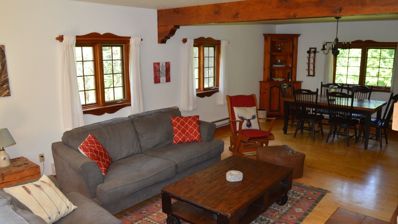 Photo of Livingroom in Swiss Meadows