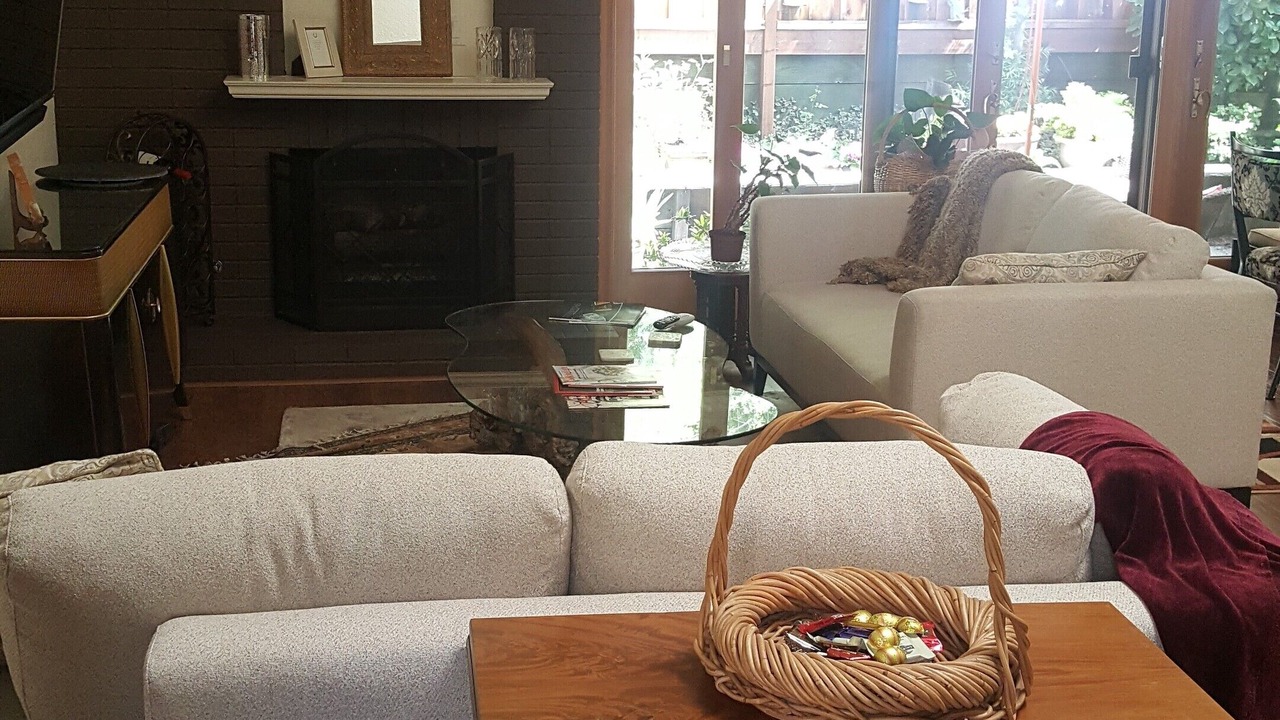 Photo of Livingroom in Alamo