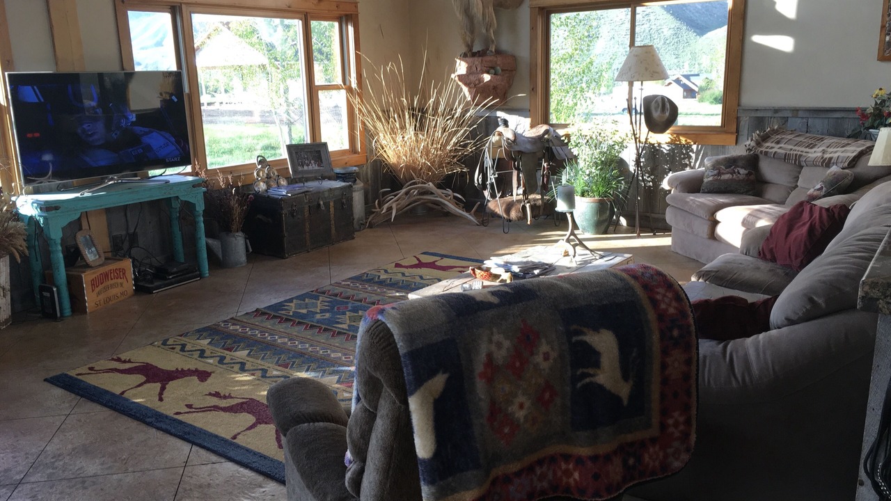 Photo of Livingroom in Hoback Junction