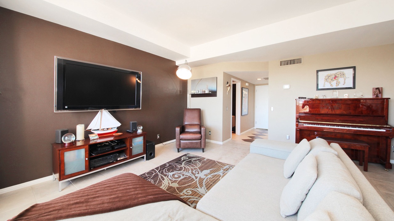 Photo of Livingroom in Hollywood