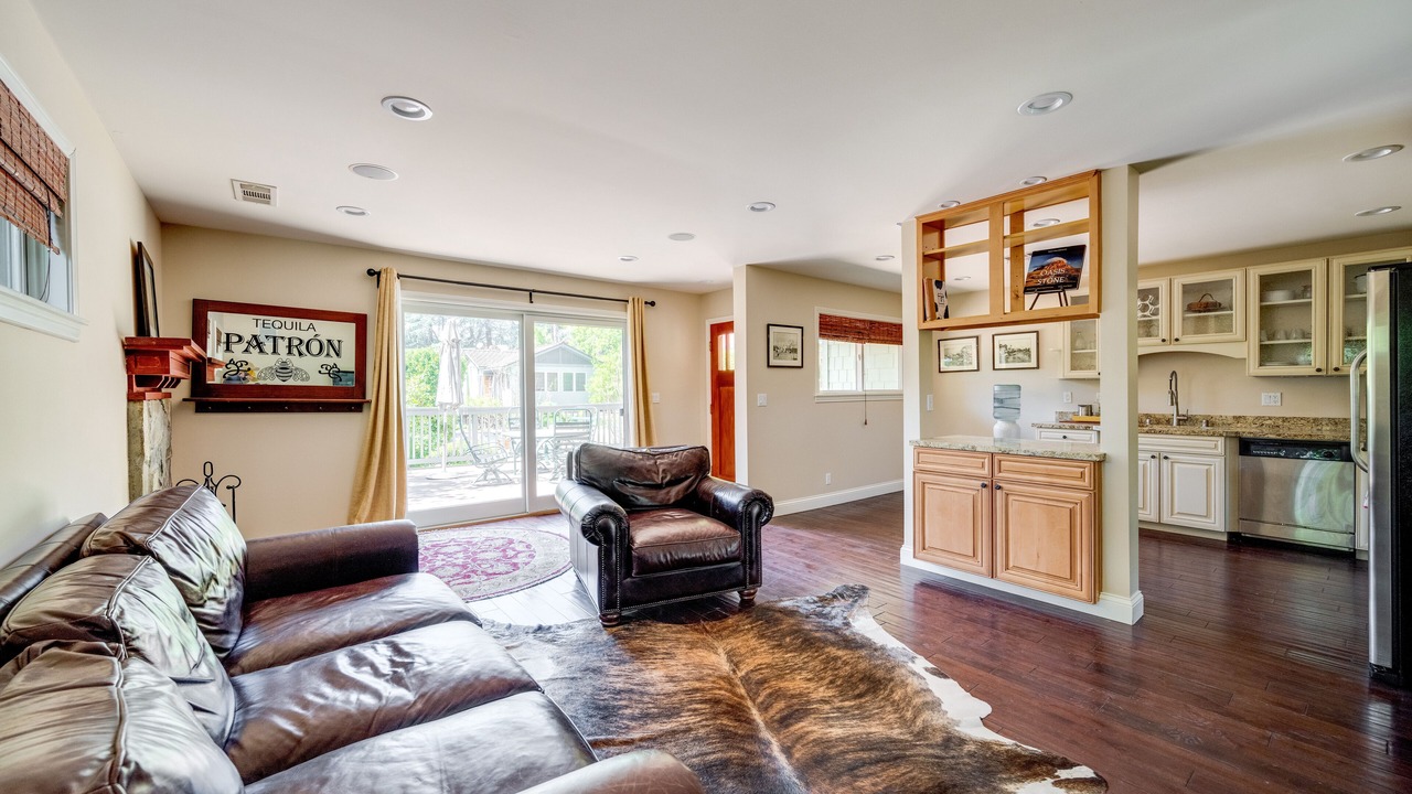 Photo of Livingroom in La Canada Flintridge