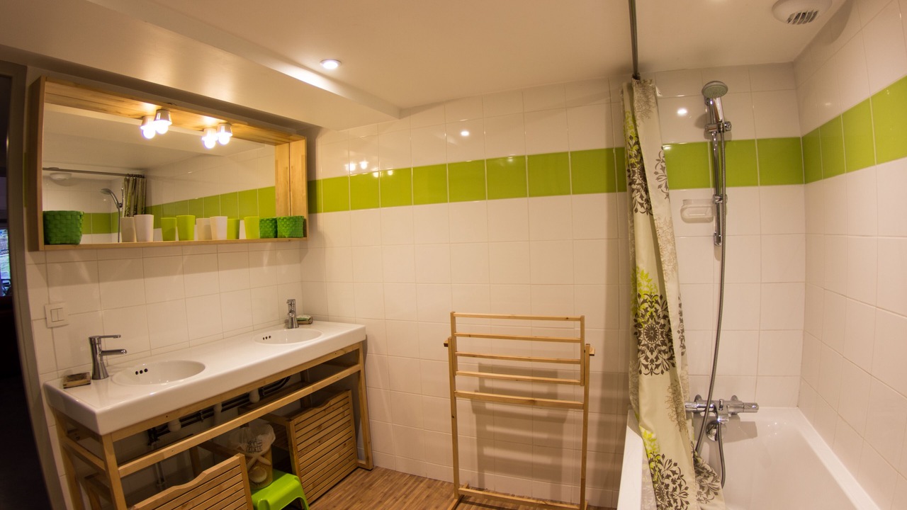 Photo of Bathroom in Saint-Martin-de-la-Lieue