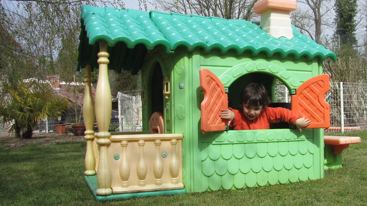 Photo of Others in Couffy