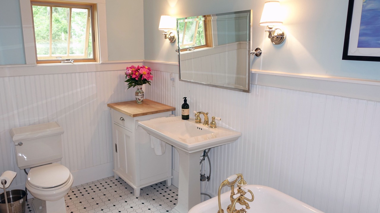 Photo of Bathroom in Perry