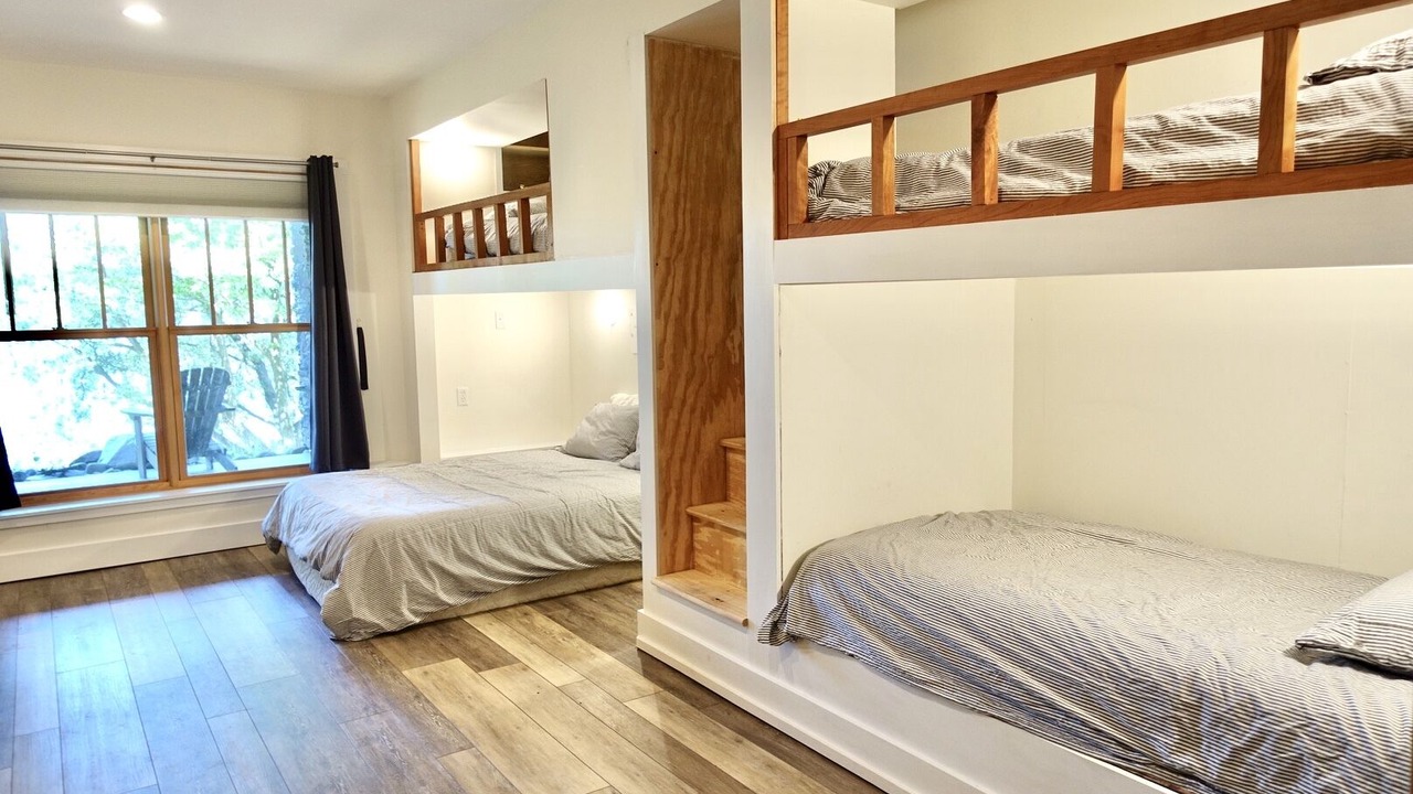 Photo of Bedroom in Perry