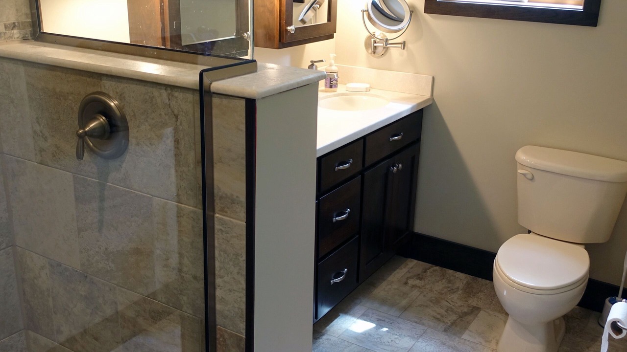 Photo of Bathroom in Perry