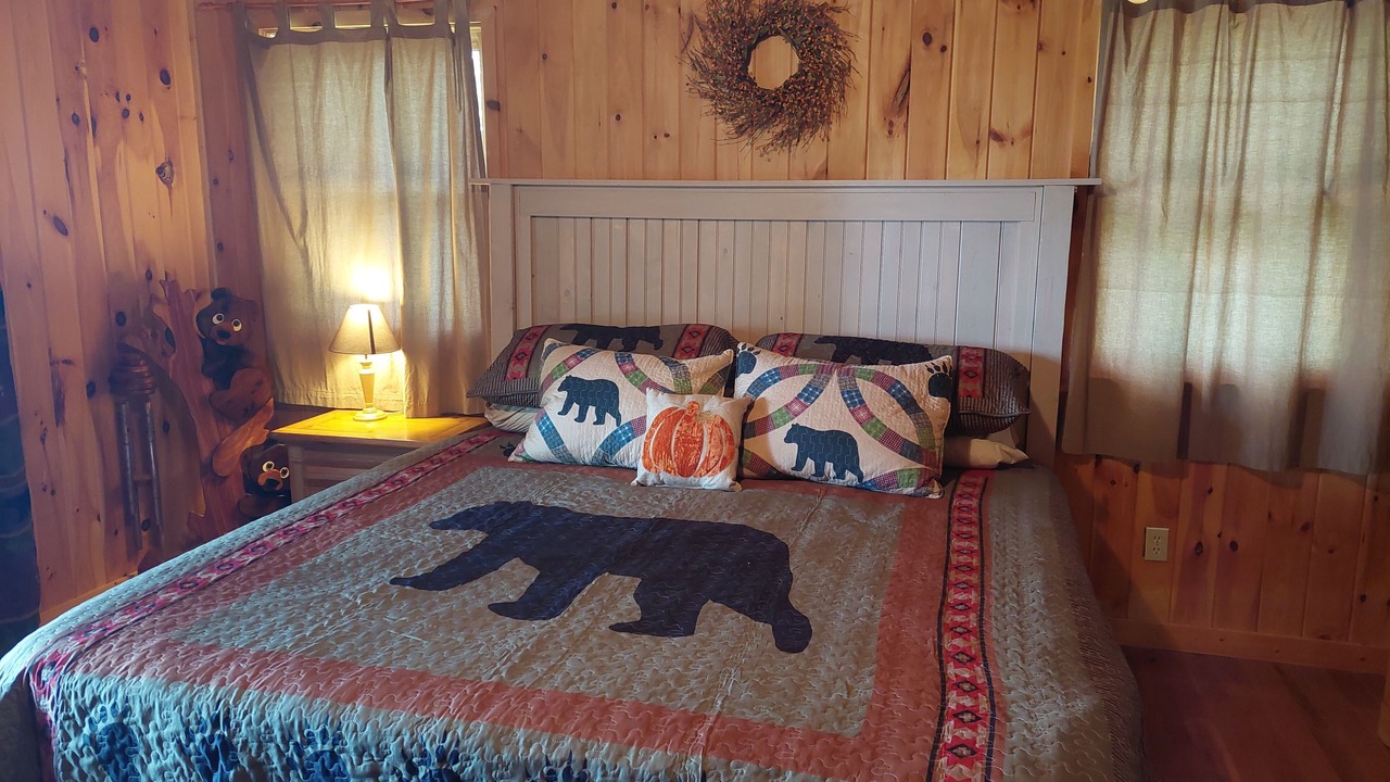 Photo of Bedroom in Bryson City