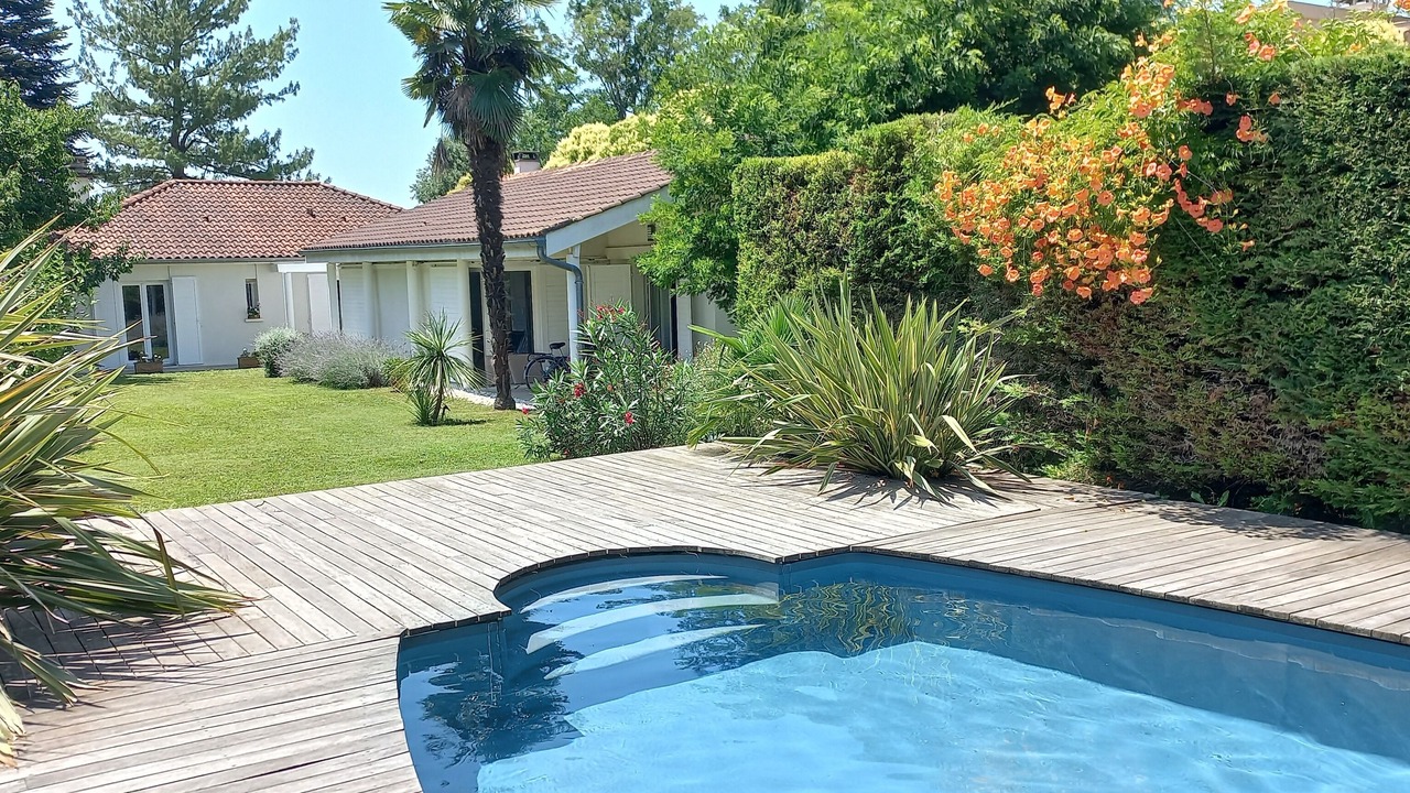Photo of Outdoor in Pont des Demoiselles-Montaudran-La Terrasse