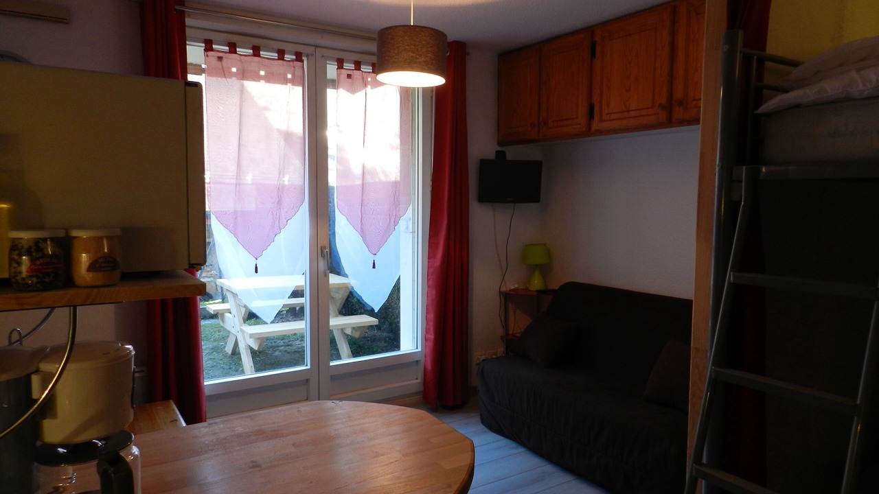 Photo of Livingroom in Esquieze-Sere