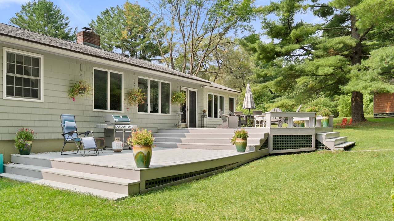 Photo of Patio Balcony in Stockbridge
