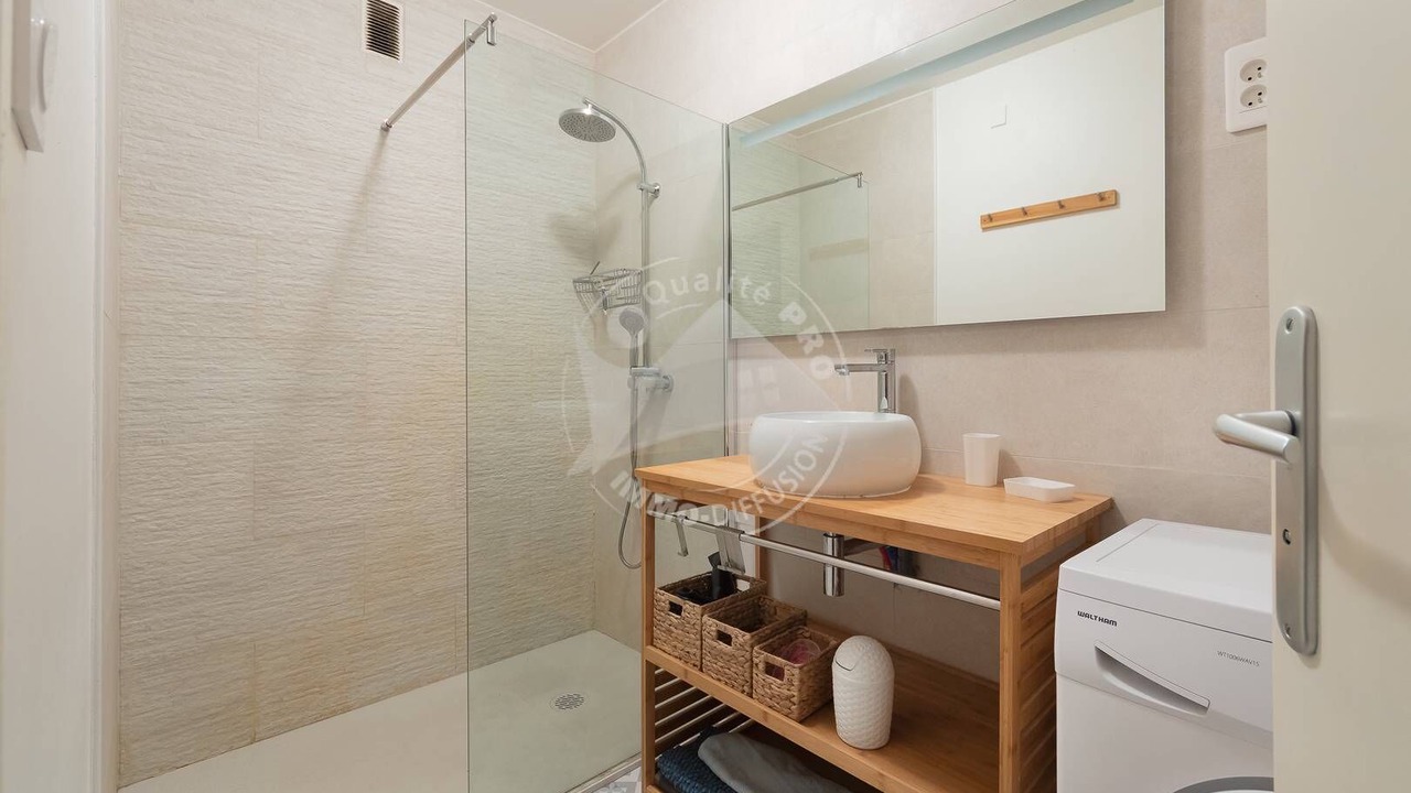 Photo of Bathroom in Le Grau-Du-Roi