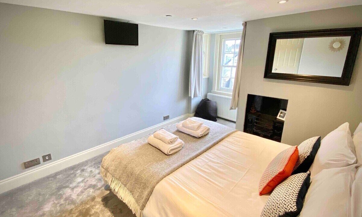 Photo of Others in Bath City Centre