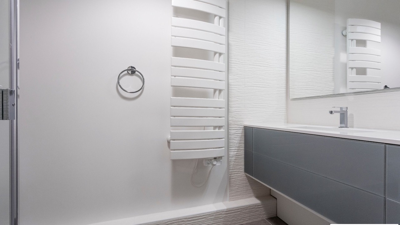 Photo of Bathroom in Aiguerelles