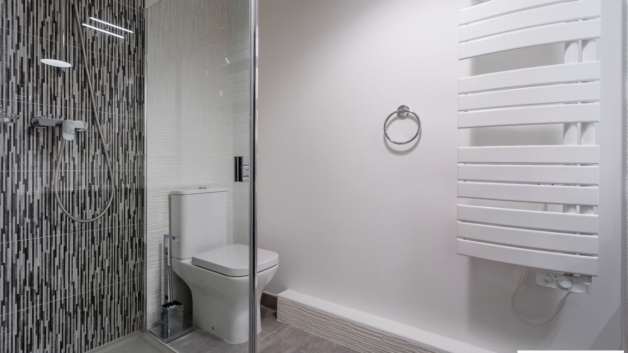 Photo of Bathroom in Aiguerelles
