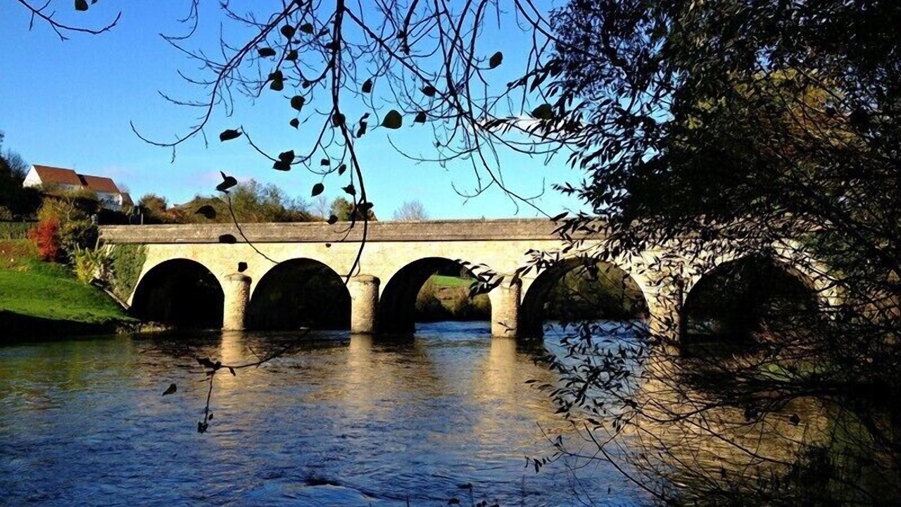 Photo of Others in Le Vey