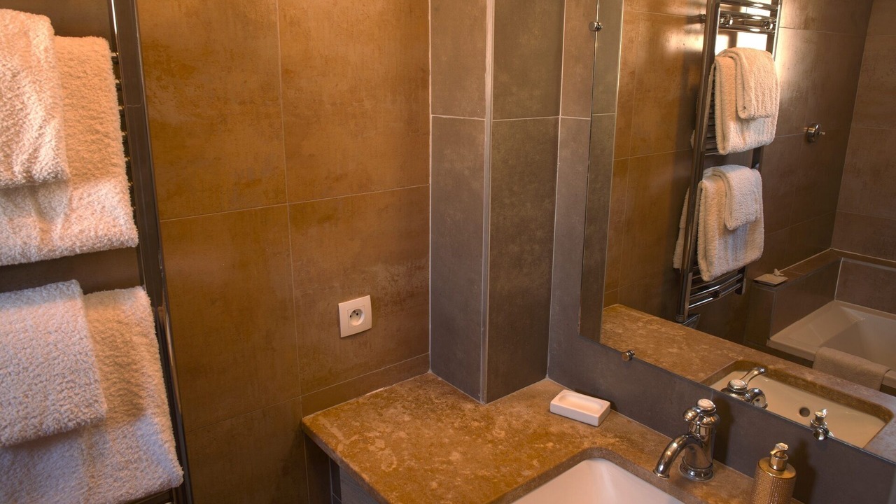 Photo of Bathroom in Saint-Laurent-de-la-Cabrerisse