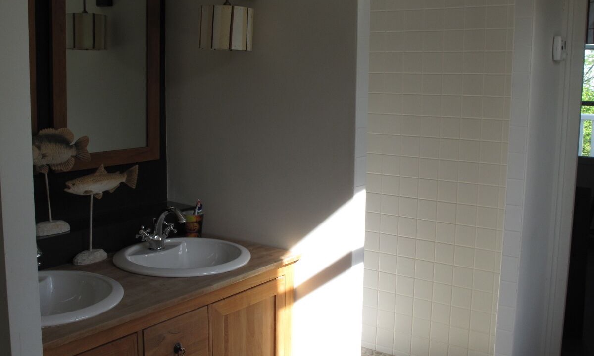 Photo of Bathroom in Saint-Jacut-de-la-Mer