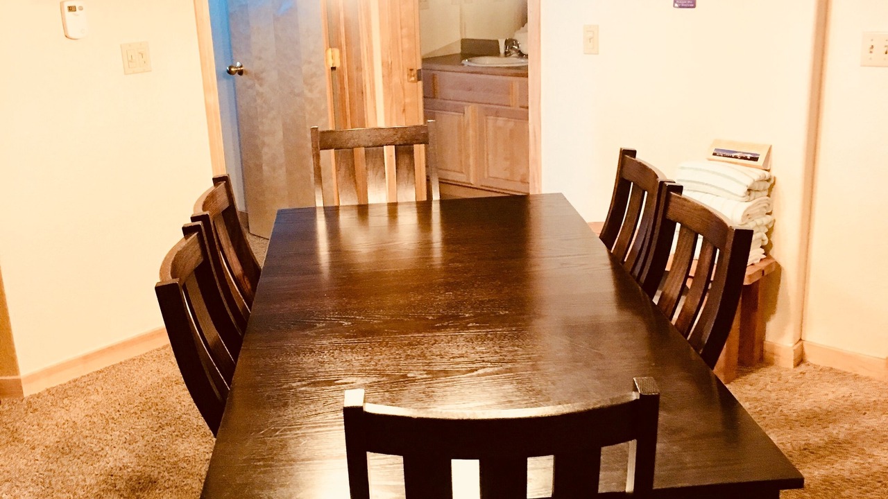 Photo of Bedroom in Peak 9