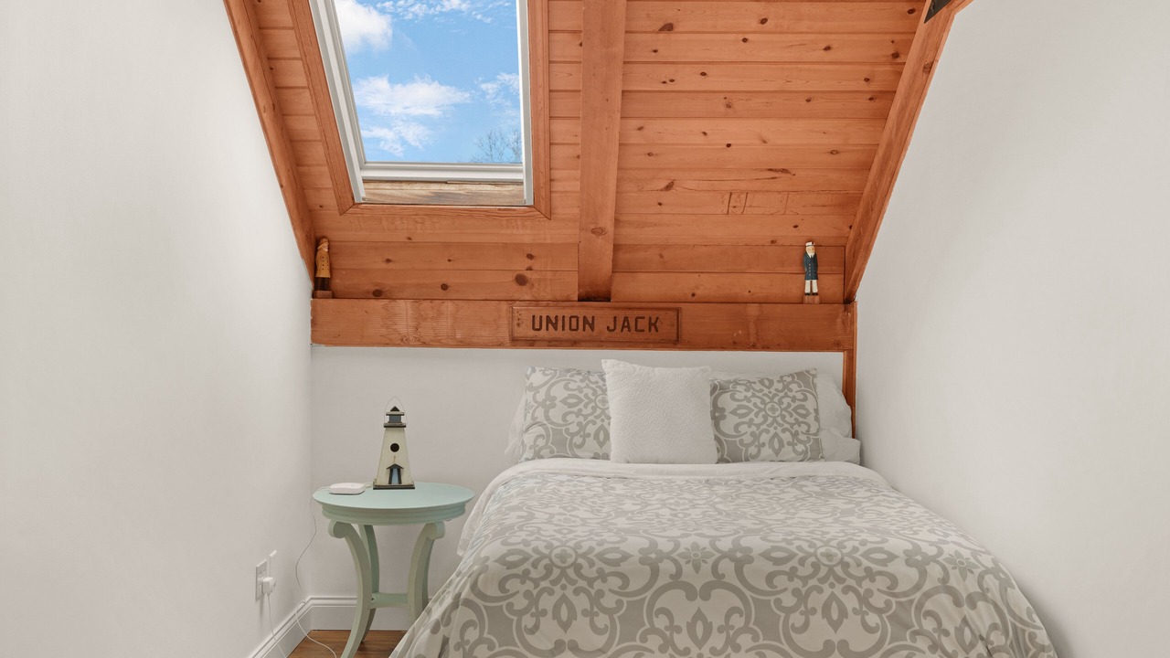 Photo of Bedroom in Aquinnah