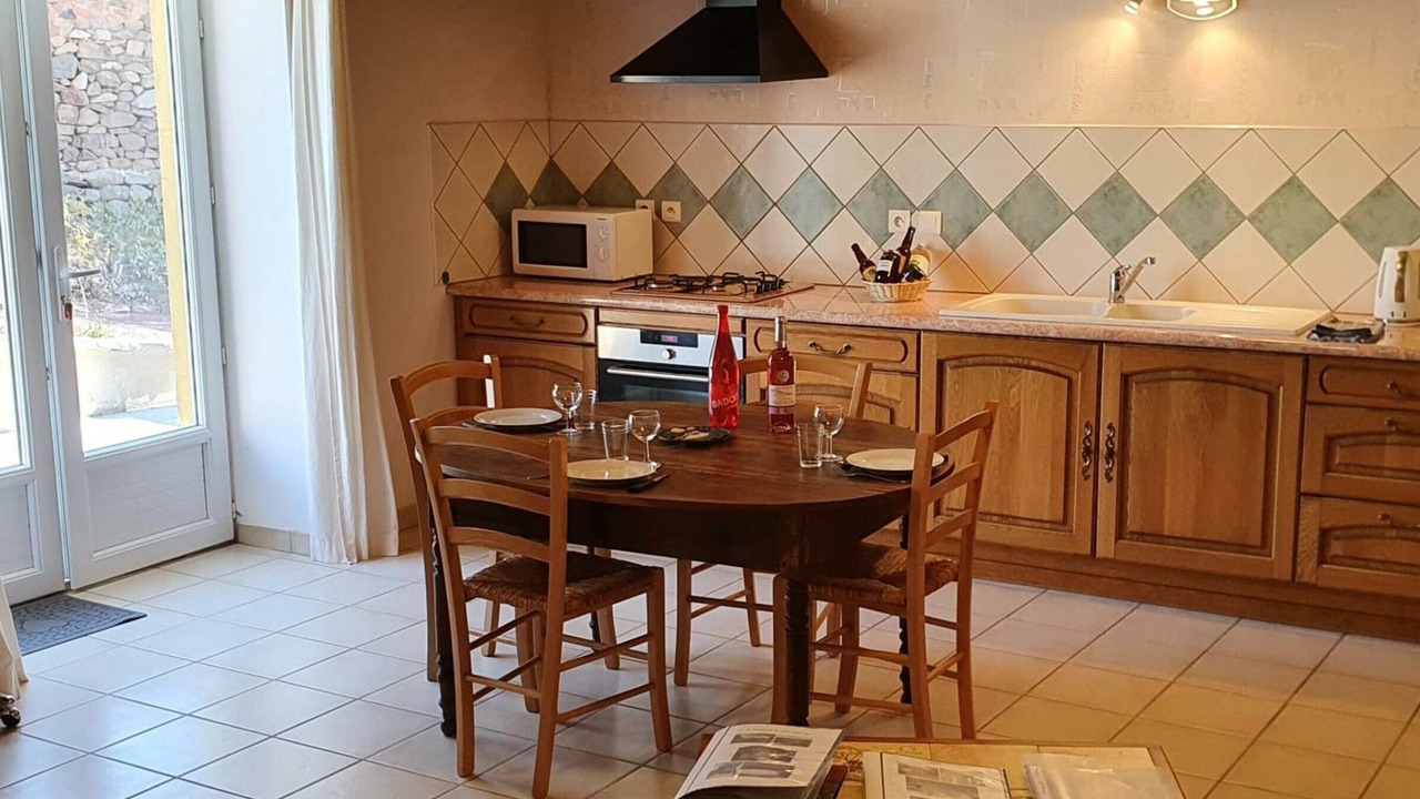 Photo of Kitchen in Saint-Paul-de-Vezelin