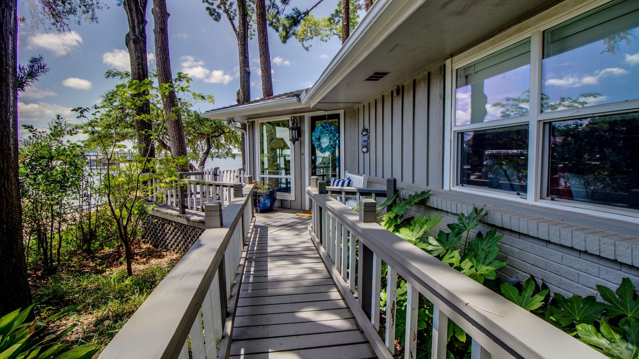 Photo of Patio Balcony in Tool