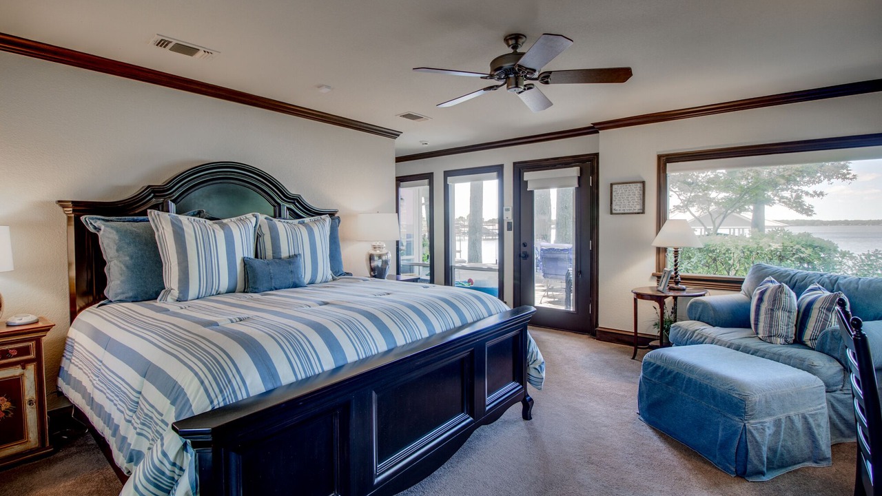 Photo of Bedroom in Tool