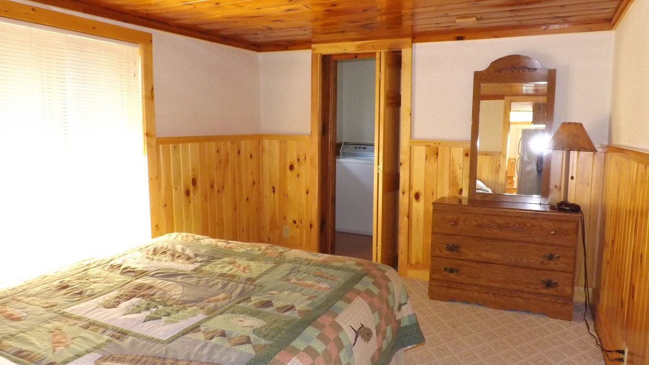 Photo of Bedroom in Orr