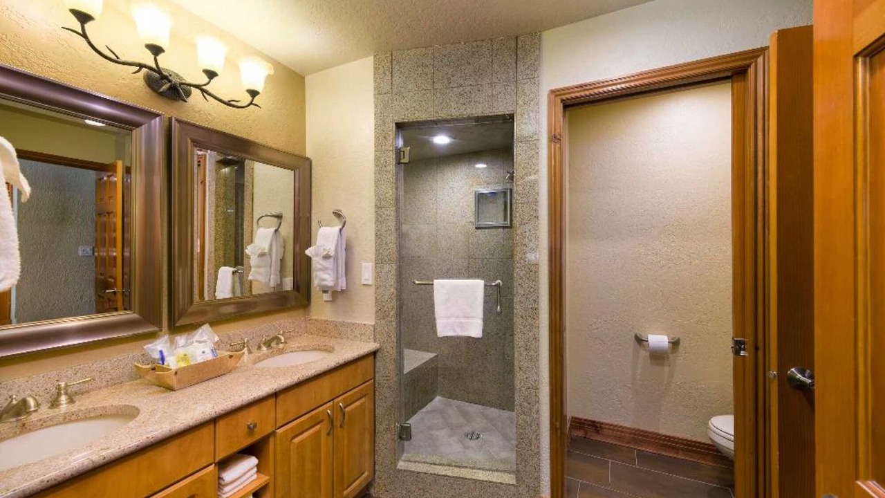 Photo of Bathroom in Gatlinburg