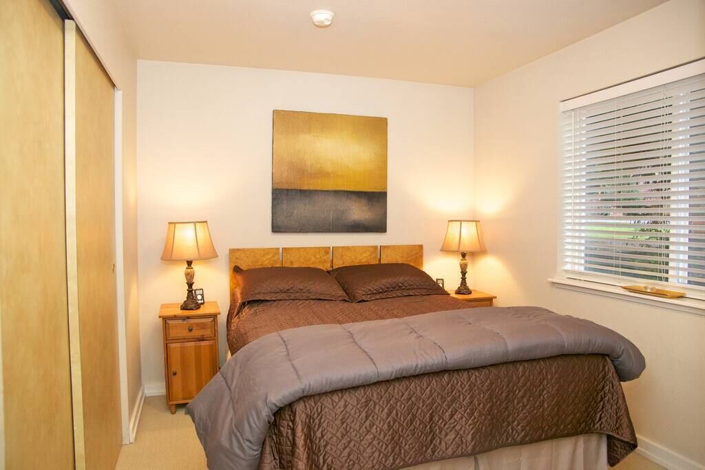 Photo of Bedroom in Eastlake